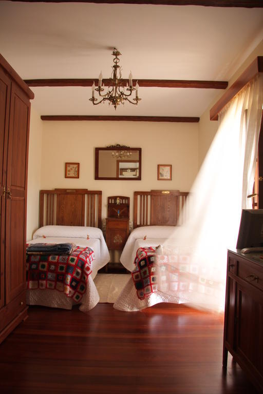 Casa De Sixto Guest House Paderne Room photo