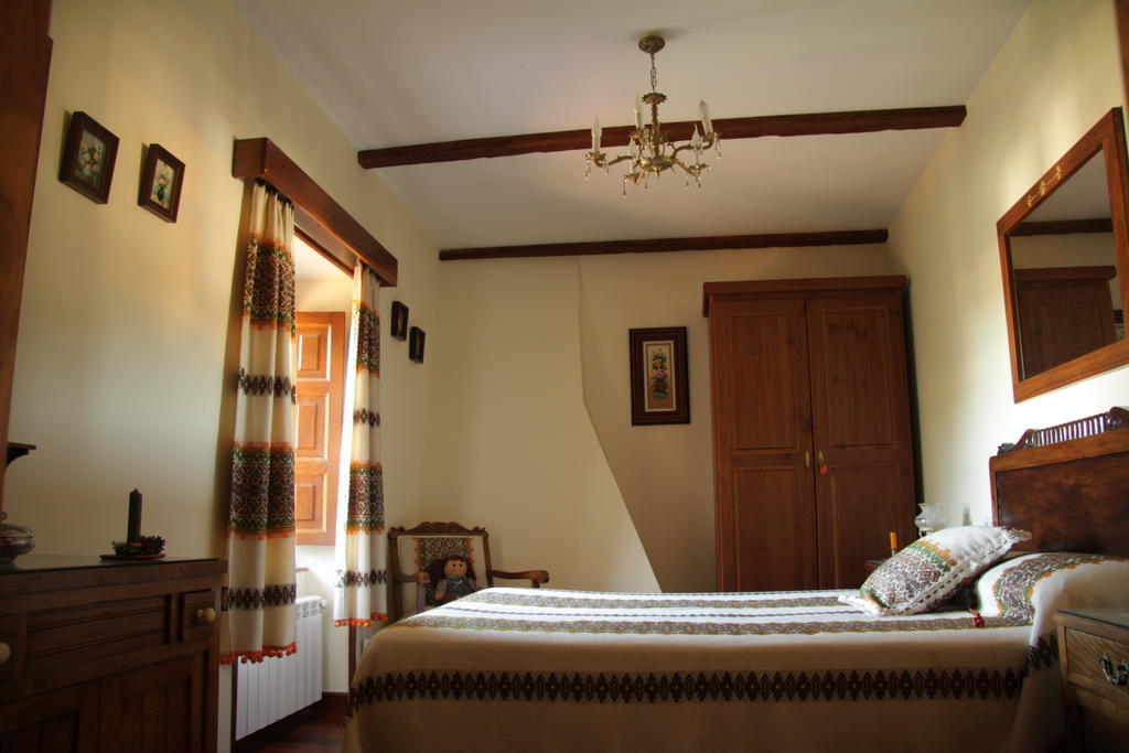 Casa De Sixto Guest House Paderne Room photo